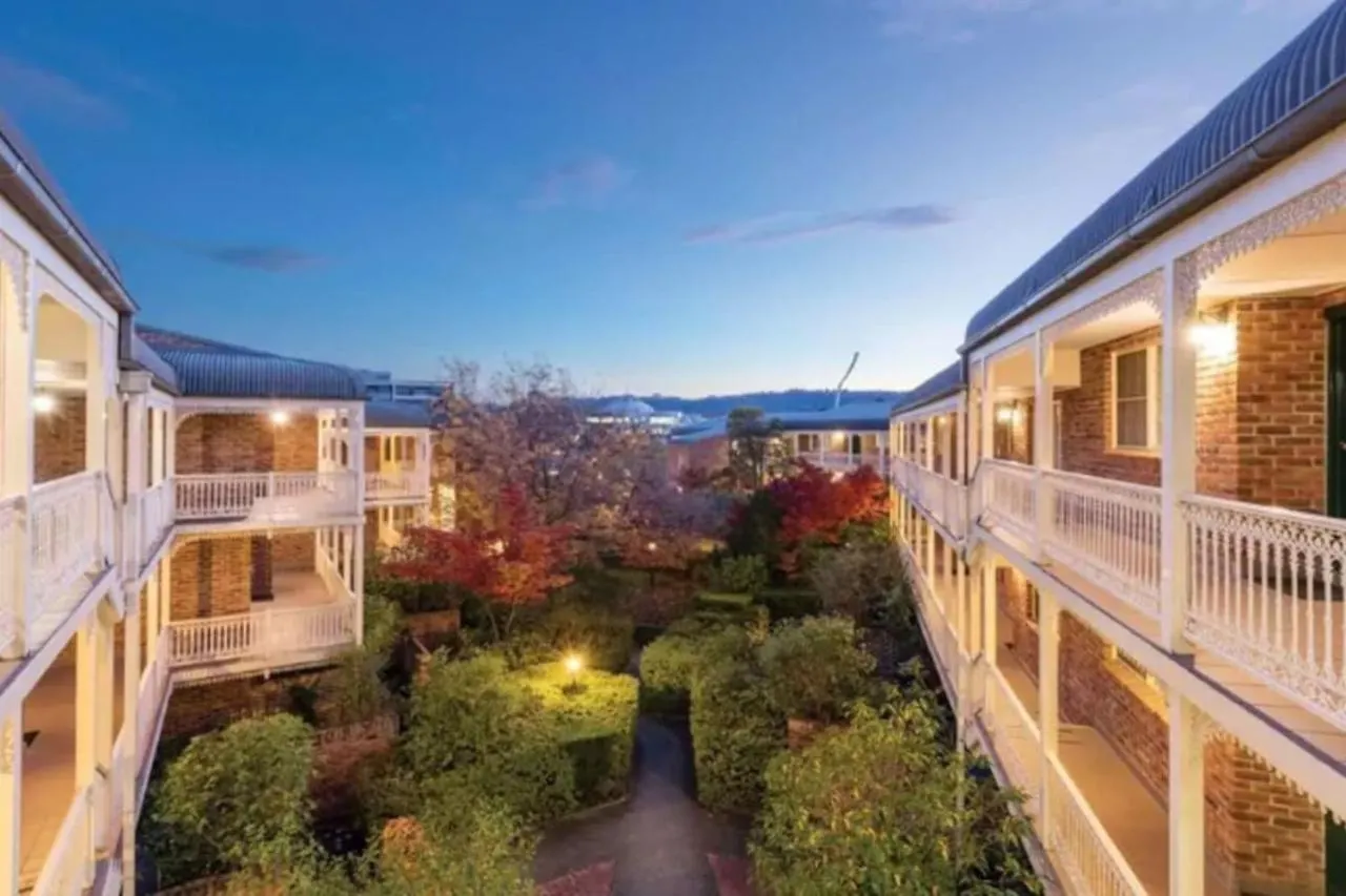 Modern 2Br Apartment With Parking Kingston Australia