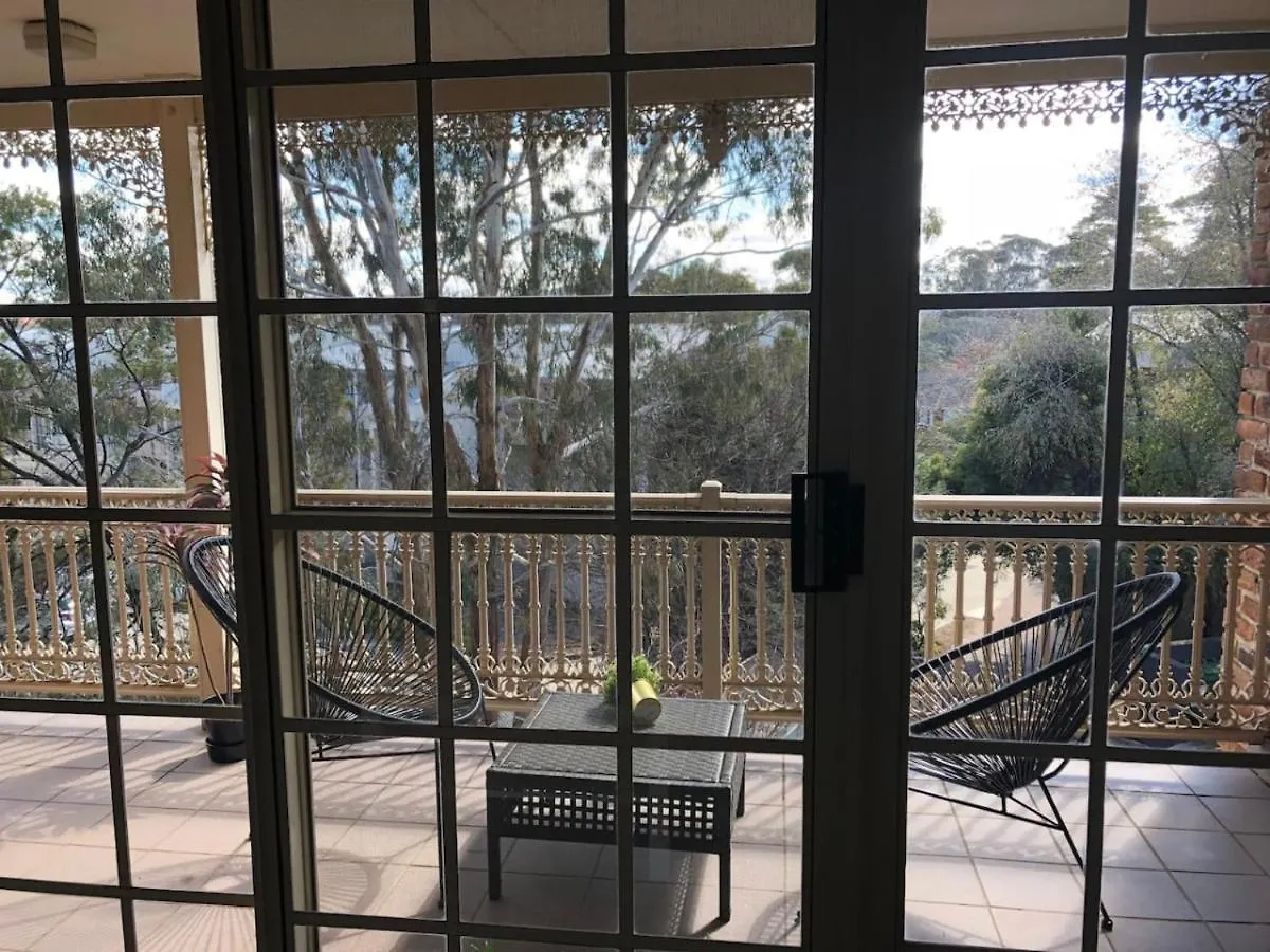 Modern 2Br Apartment With Parking Kingston